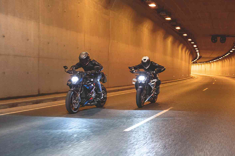 BMW Motorcycles Image 02