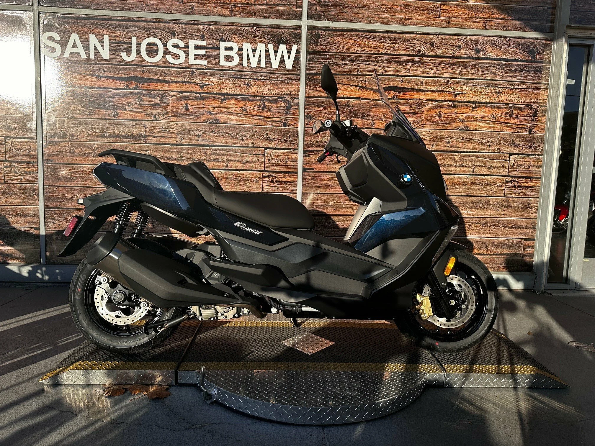 BMW Motorcycles in San Jose Image 04